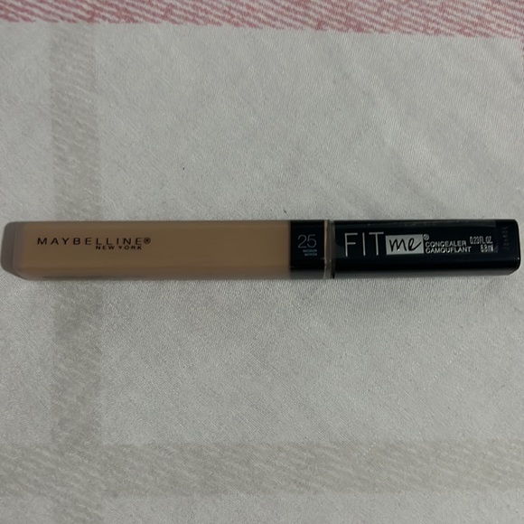 Other - Maybelline concealer